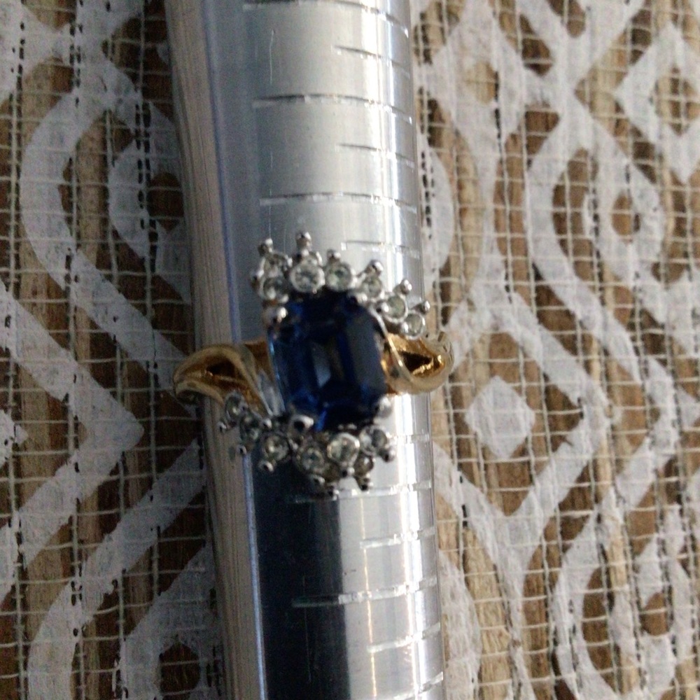 Vintage 18 KT GE ring size 9 1/4